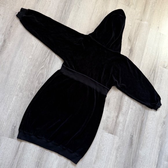 Juicy Couture Women’s Black Velour Hooded Mini Dress Size Small Y2K - Picture 2 of 10